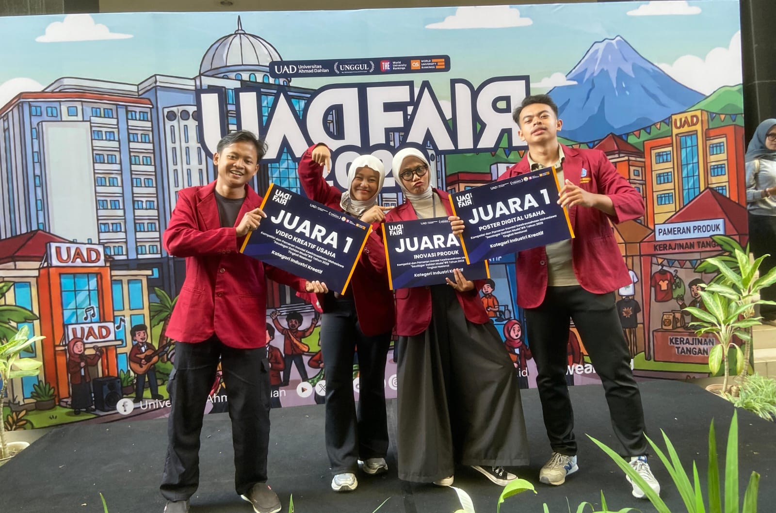 Mahasiswa EKSYAR UMPO Borong Tiga Juara di Ajang Nasional UAD FAIR 2026