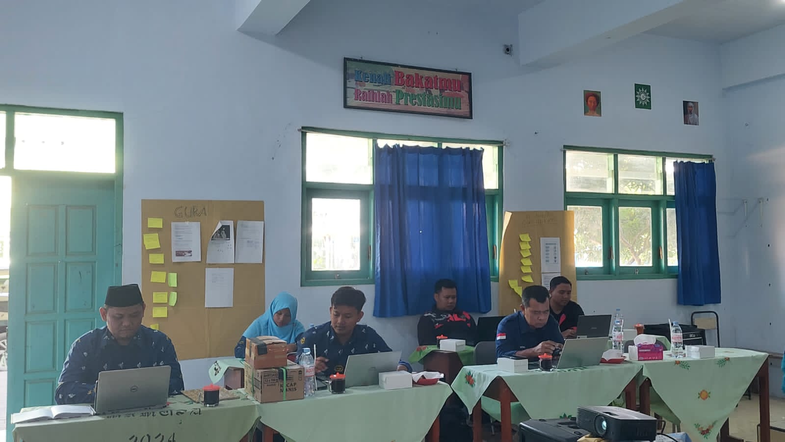MI Muhammadiyah Ponorogo Mantapkan Langkah Menuju Madrasah Digital Lewat Workshop
